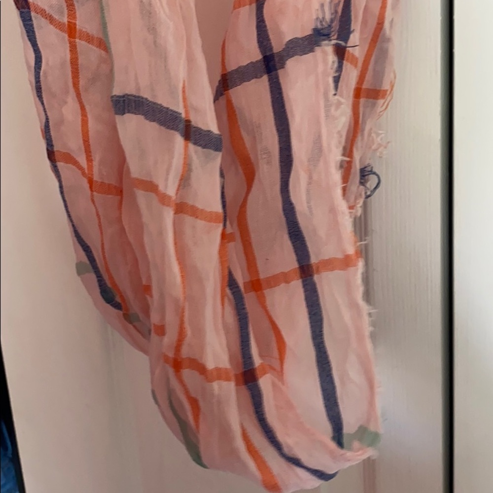 Scarf - Picture 2 of 3